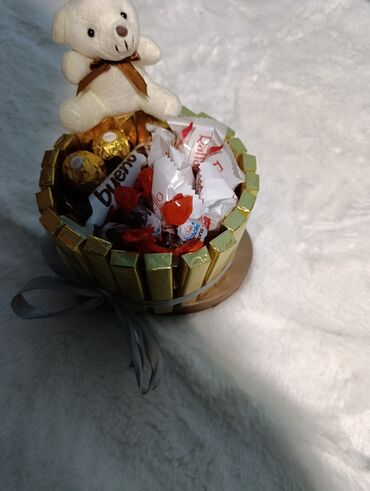 Konditorski proizvodi, slatkiši: Ručno izrađene slatke korpe/torte od čokoladica – idealne za — 23