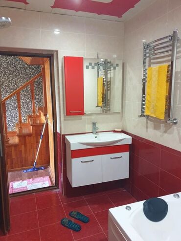 Uzunmüddətli kirayə evlər: 130 kv. m, 3 otaqlı, Kanalizasiya, Kombi, İşıq -da lalafo.az — 11 Uzunmüddətli kirayə evlər: 130 kv. m, 3 otaqlı, Kanalizasiya, Kombi, İşıq — 11