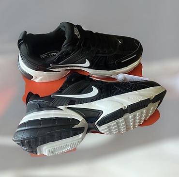nike air force 1: Yeni̇ - ni̇ke 
Made in Vyetnam
41- ölçü 
ortopedik 
barkod — 3