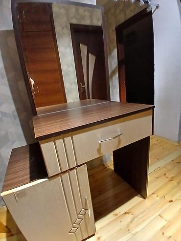utu dolabı: Güzgülü makiyaj/çəkmə masası - Material: laminat/MDF əsaslı taxta — 1