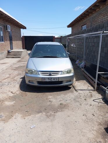 2 куб дизель: Honda Odyssey: 2001 г., 2.3 л, Автомат, Газ