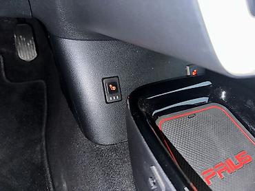 приус 2017: Toyota Prius: 2018 г., 1.8 л, Вариатор, Гибрид, Хэтчбэк — 9