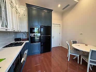 divanlarin temiri: İcarəyə verilir 4 otaqlı yeni tikili 154 m², Ağ şəhər q. Kateqoriya — 7