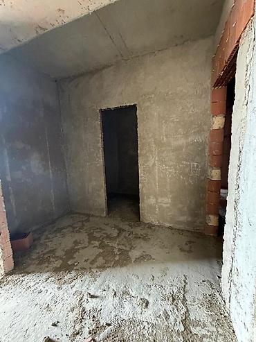 dəmir qaraj satilir: Nizami r., 3 otaqlı, Yeni tikili, m. Qara Qarayev, 113 kv. m — 6