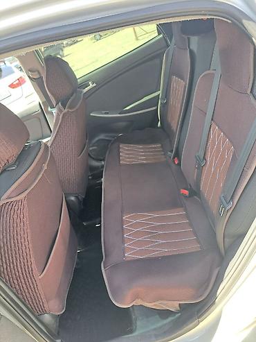 Hyundai: Hyundai Solaris: 2012 г., 1.6 л, Автомат, Бензин, Седан — 7