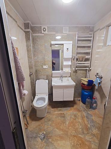 Uzunmüddətli kirayə mənzillər: Kirayə verilir! Aylıq 1000 AZN 4 otaqlı, 75 m², ikinci əl mənzil — 7
