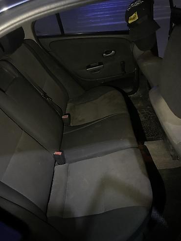 максус авто: Mitsubishi Carisma: 2002 г., 1.6 л, Кол менен иштөөчү, Бензин, Седан — 5