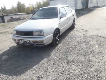 тойота карола унверсал: Volkswagen Vento: 1995 г., 1.8 л, Механика, Бензин, Седан
