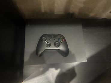 xbox wireless: Xbox One X — игровая консоль 4K Комплектация: - Консоль Xbox One X — 3