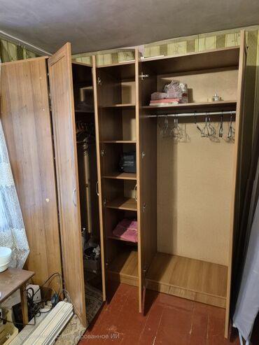 шкаф арзан: Кийим салуучу шкаф, Колдонулган, Бурчтук