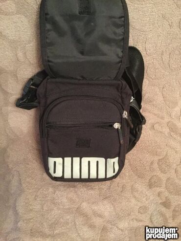 Ostala muška odeća: Original KANGOL torbica Dimezije 20cm x 25cm, debljina 5cm Unutra — 6