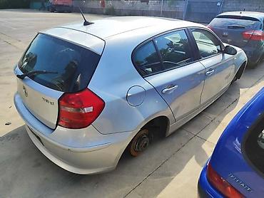 audi a4 b7: BMW 118 2009. GOD. - KOMPLETAN AUTO U DELOVIMA | BMW 118D E87 — 4