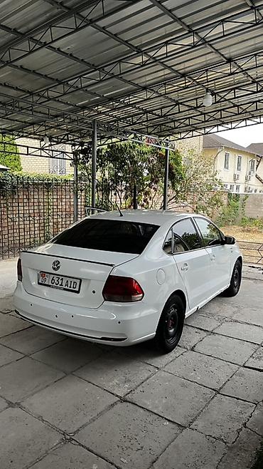 wolksvagen: Volkswagen Polo: 2013 г., 1.6 л, Автомат, Газ, Седан — 3