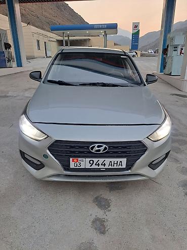 Транспорт: Hyundai Solaris: 2017 г., 1.6 л, Автомат, Бензин — 6