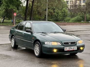 BMW: Honda Accord: 1995 г., 2 л, Механика, Бензин, Седан