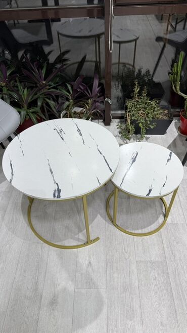 стульчики для кормления новый: Комплект из двух круглых журнальных столиков - Дизайн