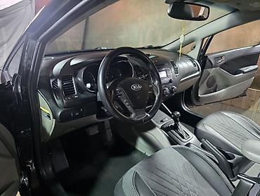 renault megane kredit: Kia Forte: 1.6 l | Sedan — 7