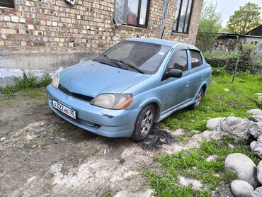 Toyota: Toyota Vitz / Platz / Yaris / Echo: 2000 г., 1.5 л, Автомат, Бензин, Седан