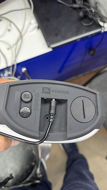 pokox3 pro: JBL- FM радио с ночником и usb . aux б/у в хорошем состоянии — 4