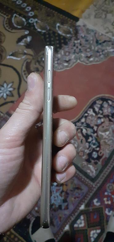 Samsung: Samsung J400, 16 GB, rəng - Qızılı, Sensor — 4