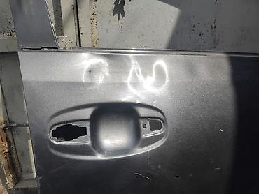 prius açarı: Məhsul: Avtomobilin ön sağ qapısı (tam kuzov detalı) toyota prius — 1