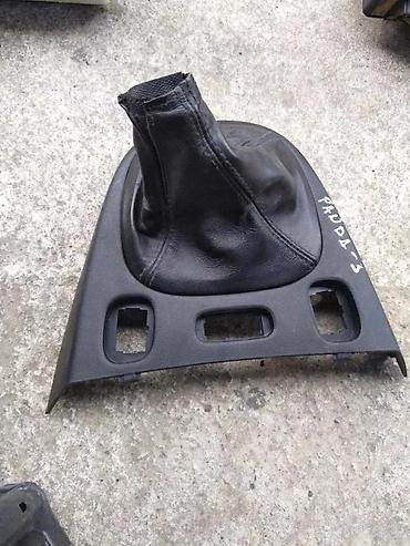 Fiat panda 3 kozica menjaca i plastika. Fiat panda 3 kozica menjaca i