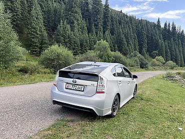 tayota progres: Toyota Prius: 2011 г., 1.8 л, Вариатор, Гибрид, Лифтбек — 3