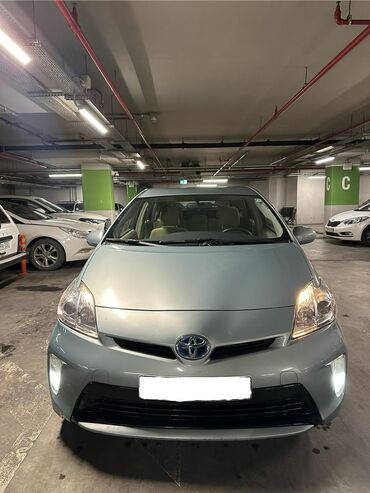 Toyota: Toyota Prius: 1.8 l | 2014 il Hetçbek — 6