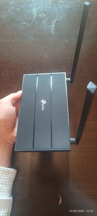 işlənmiş notebookların satışı: TP-LİNK VR400 AC1200 ADSL VDSL GiGABİT. Çox güclü Modem həm Routerdir