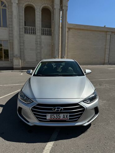 elantra: Hyundai Elantra: 2018 г., 2 л, Автомат, Бензин, Седан