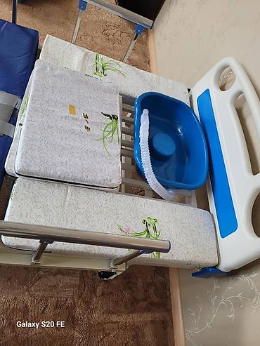 Медицинская мебель: Функциональная медицинская кровать для ухода дома. Особенности: - — 1