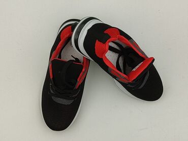 sandały dla 1 5 rocznego dziecka: Sneakersy dla mężczyzn, rozmiar 39
