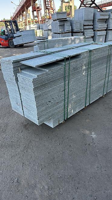 Фасадные гранитные плитки: Гранит оптом и в розницу большой выбор серый черный коричневый — 37