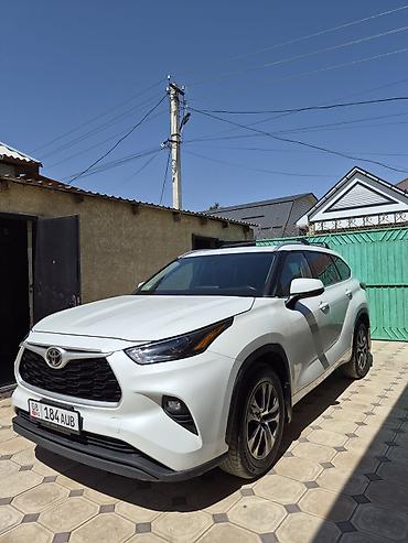 highlander 2017: Toyota Highlander: 2022 г., 3.5 л, Автомат, Бензин, Кроссовер — 2