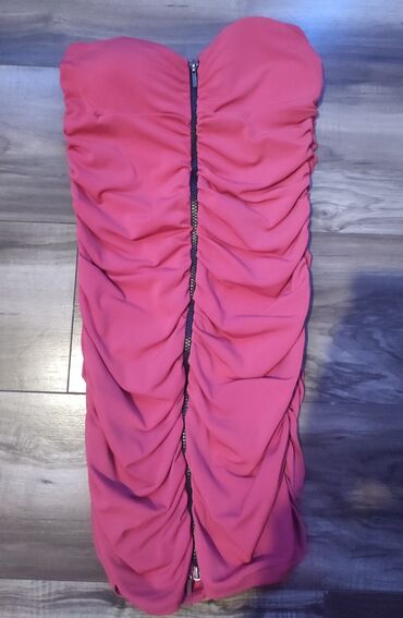 Dresses: M (EU 38), L (EU 40), XL (EU 42), color - Pink, Without sleeves