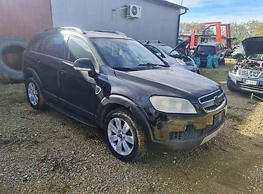 putnički kombi 8 1: CHEVROLET CAPTIVA 2.0VCD - KOMPLETAN AUTO U DELOVIMA | Svi delovi — 3