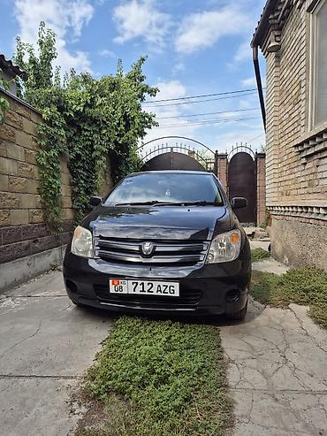 кузов 220: Toyota Ist: 2004 г., 1.5 л, Автомат, Бензин, Хэтчбэк — 1