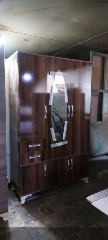 Dolablar: Yeni, Açılan, 4 qapılı Düz dolab, Dolab-asılqan, Azərbaycan — 13