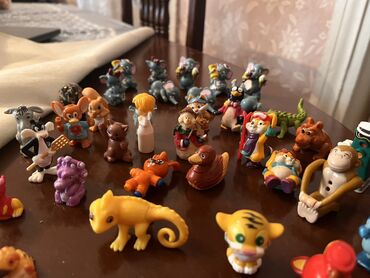 Heykəlciklər: Müxtəlif kolleksiya fiqurları dəsti - Təxminən 35+ ədəd kiçik — 7