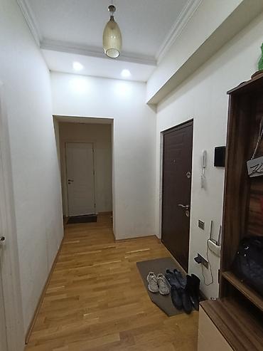 bayılda ev: Bayıl, 2 otaqlı, Yeni tikili, m. İçərişəhər, 75 kv. m — 1