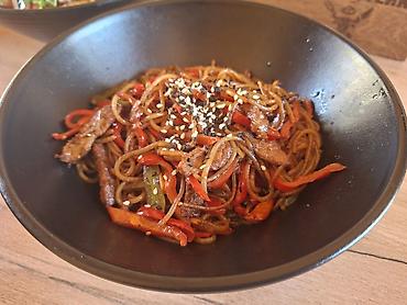 Готовые блюда, кулинария: Авторские салаты от шефа - Яркие сезонные комбинации с ресторанной — 7