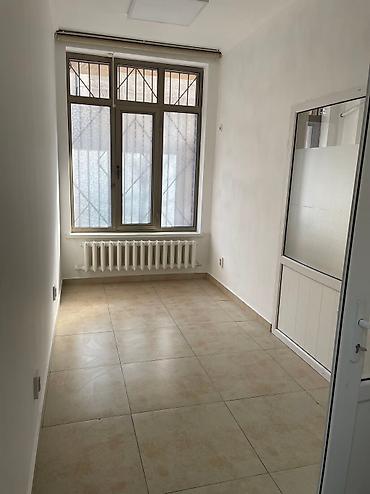 Аренда медицинских и массажных кабинетов: Сдаются медицинские кабинеты уролог, гинеколог. адрес :Логвиненко 10/ — 4