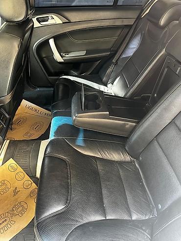 QAZ: QAZ : 1.8 l | 2014 il 202000 km Sedan — 9