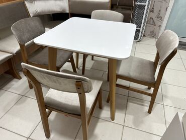 Masa və oturacaq dəstləri: Mətbəx üçün, Açılmayan, Kvadrat masa, 4 stul — 9