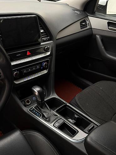 Hyundai: Hyundai Sonata: 2018 г., 2 л, Автомат, Газ, Седан — 13