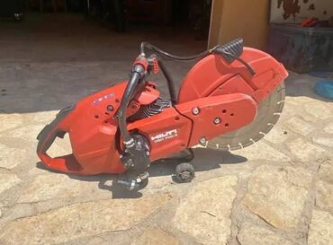 Paltar tikişi: Beton kəsmə beton deşmə xidməti Karot - HILTI DD 200 / 350 ilə 25 °