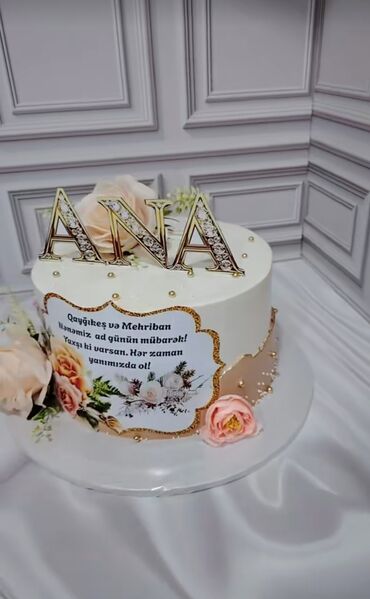 Tortlar: Məxməri krem və mastika ilə bəzədilmiş fərdi tortlar. - Mövzular — 6