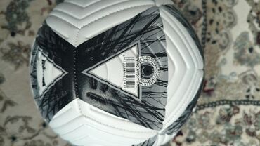 мяч футбольный бу: Продаётся, футбольный мяч профессиональный купил только сегодня! за