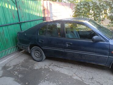 авто за 2000 долларов: Nissan Primera: 1992 г., 1.6 л, Механика, Бензин, Хэтчбэк