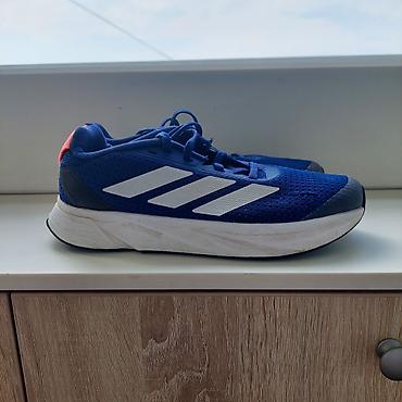Adidas patike za trčanje – plave sa belim prugama - Model: Adidas